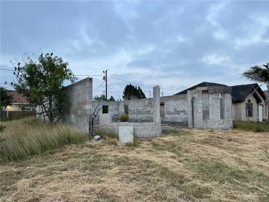 703 E Scurlock Drive, Pharr, TX 78577 - Image #3