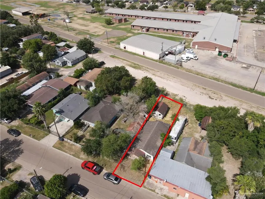 407 S 13th Street, Donna, TX 78537 - #3