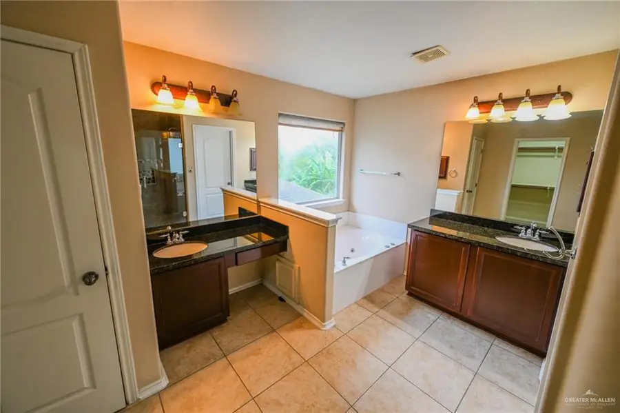 2316 Fairmont Avenue, McAllen, TX 78504 - #3