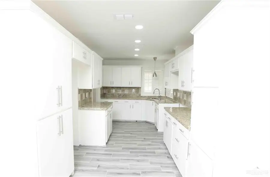 2201 Story Lane, Palmhurst, TX 78573 - Image #3