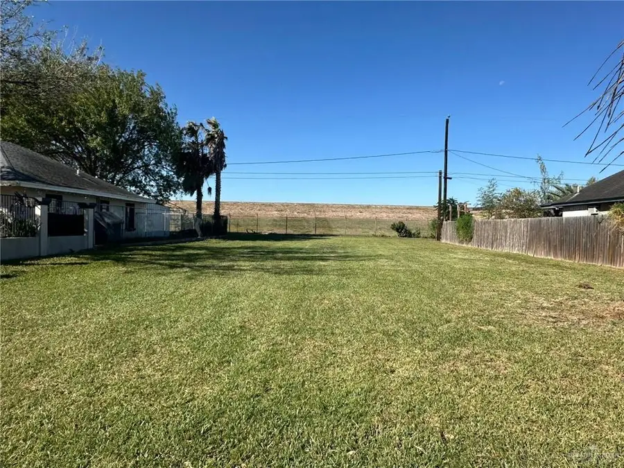 1423 Eisenhower Avenue, Weslaco, TX 78599 - Image #2