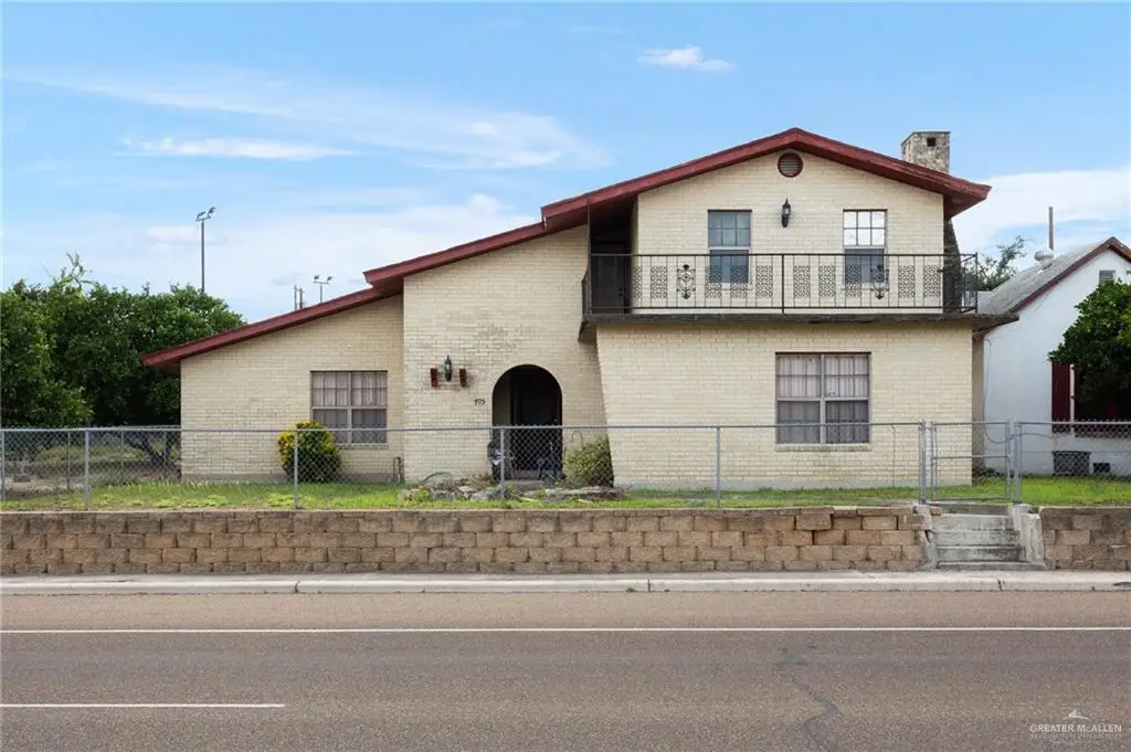 705 Garcia Street, Roma, TX 78584 - Image #1