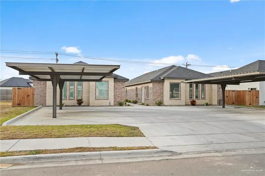 1417 S Xanthia Street, Palmhurst, TX 78753 - Image #2