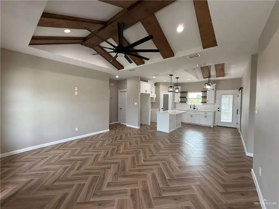 411 Placer Avenue, Donna, TX 78537 - Image #2