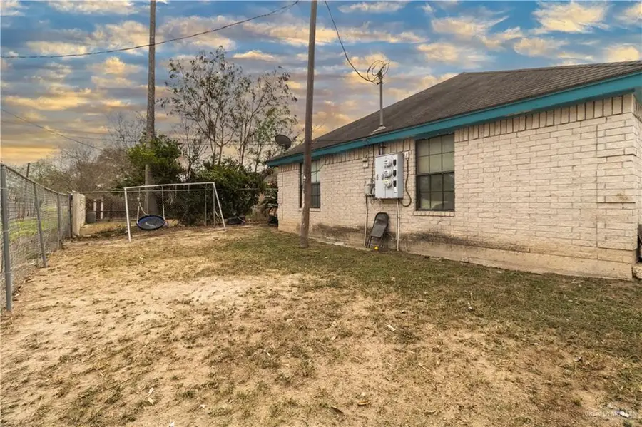 429 W Adams Avenue, Alton, TX 78573 - Image #2