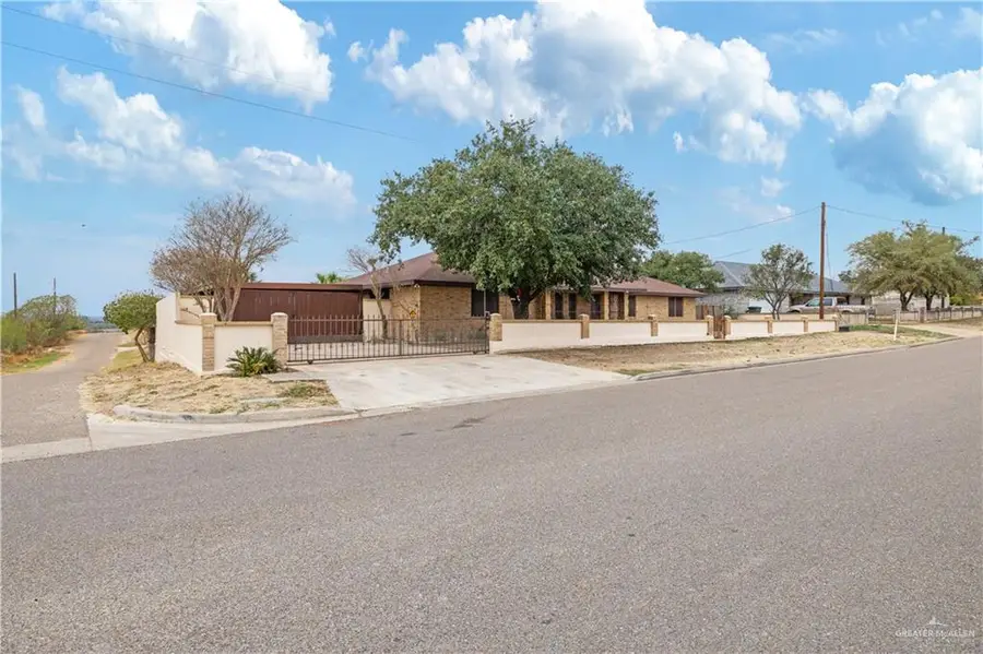 1721 N Estrella Street, Roma, TX 78584 - Image #2
