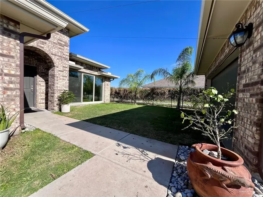5229 Escondido Pass, McAllen, TX 78504 - Image #3