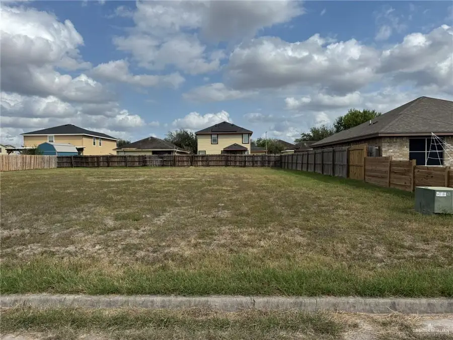 810 David Avenue, Mercedes, TX 78570 - Image #2