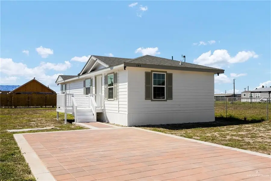 205 Contento Avenue, Donna, TX 78537 - Image #2