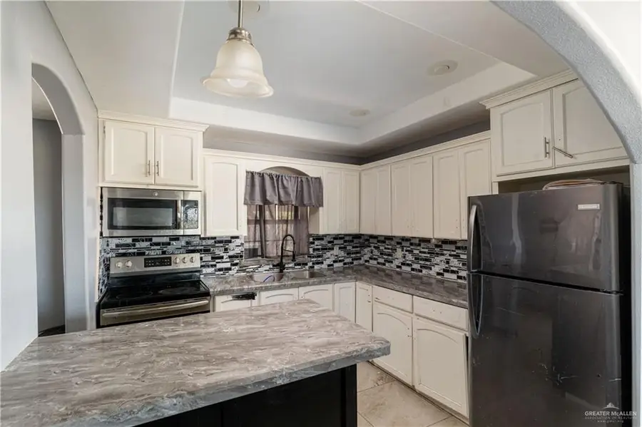 3527 Beatty Street, Mission, TX 78572 - #2