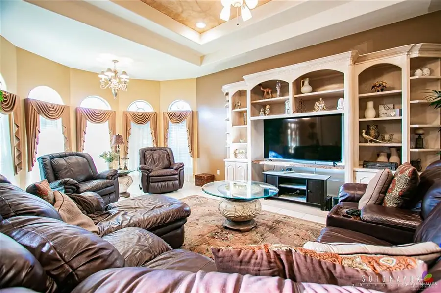 3606 N 34th Lane, McAllen, TX 78501 - Image #3