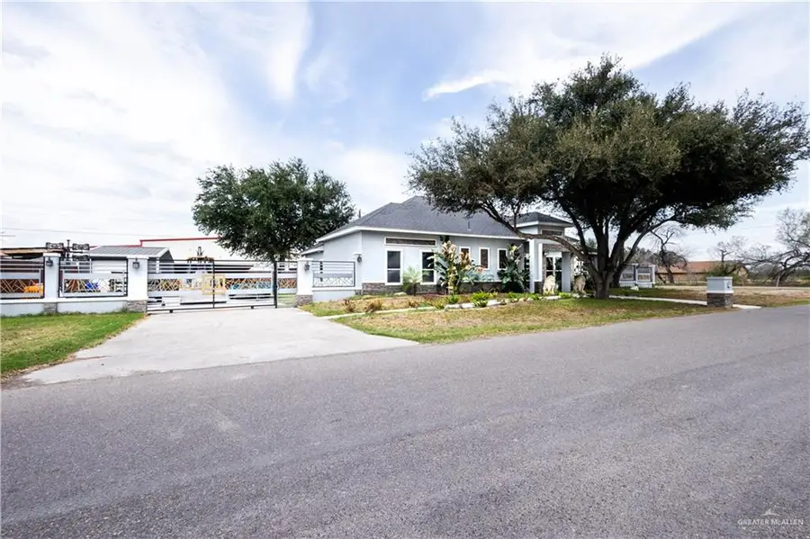 8404 Bougainvillea Drive, Mission, TX 78573 - Image #3
