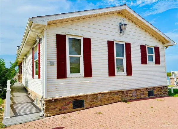 685 E Clam Circle, Port Isabel, TX 78578