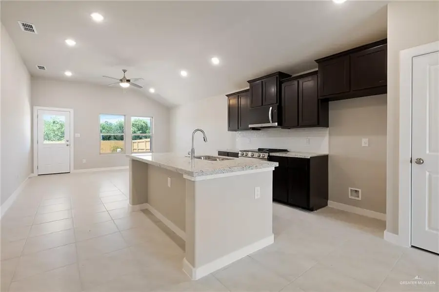 4808 Oleander Avenue, McAllen, TX 78504 - Image #3