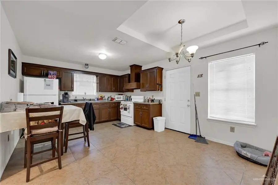 115 W Albatross Avenue, Pharr, TX 78577 - #3