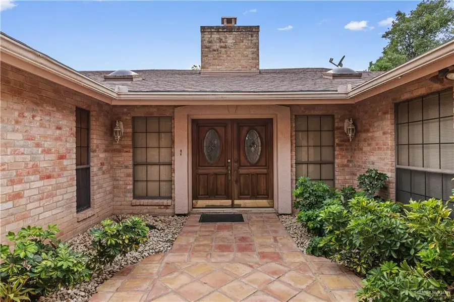 1811 Lion Lake Drive S, Progreso Lakes, TX 78596 - Image #2