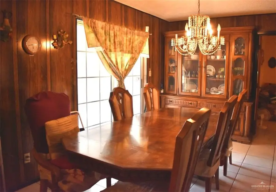 712 N Padre Avenue, Weslaco, TX 78596 - #2