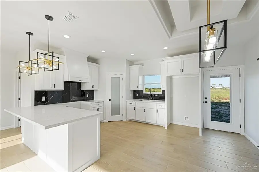 2708 Dichoso Avenue, Donna, TX 78537 - Image #2