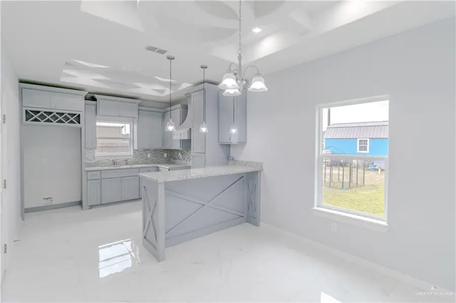 813 Dove Street, Alamo, TX 78516 - Image #3