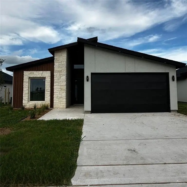 2218 N Piedra Avenue, Edinburg, TX 78542 - Image #1