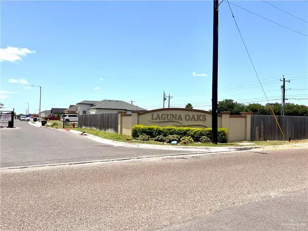 902 La Laguna Road, Mission, TX 78572