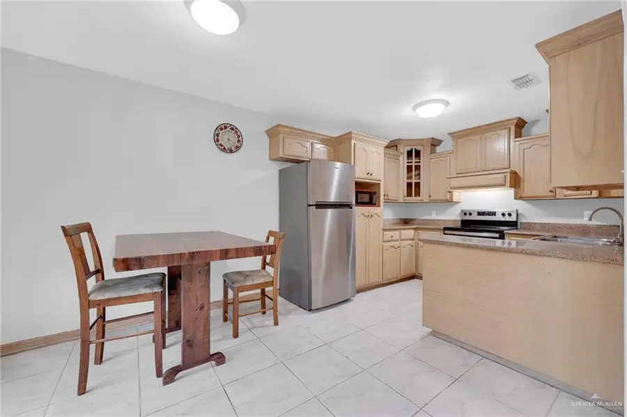 5301 Ingle Road, Edinburg, TX 78542 - #3