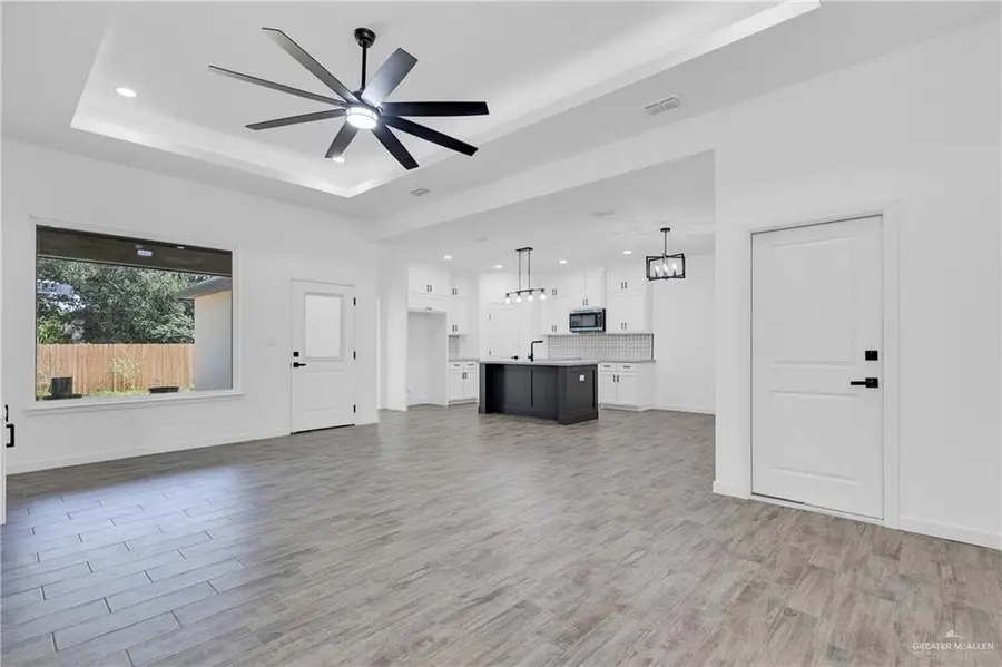 1111 E Boxwood Street, San Juan, TX 78589 - Image #3