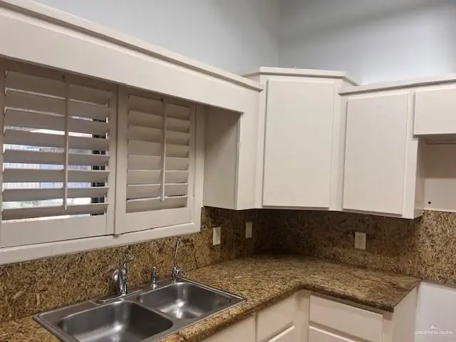2924 Indian Creek Avenue, McAllen, TX 78504 - #3