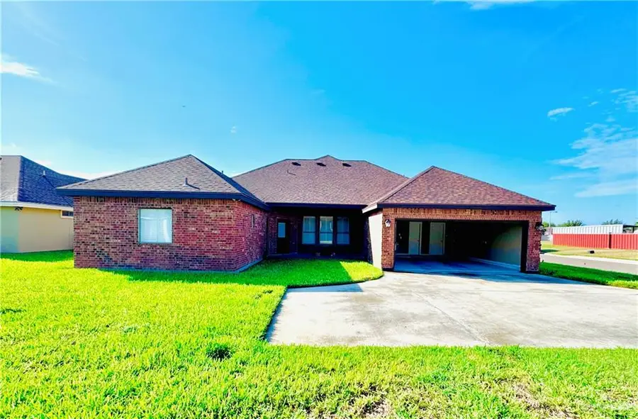 201 Thornwood Loop, Rio Grande City, TX 78582 - Image #2
