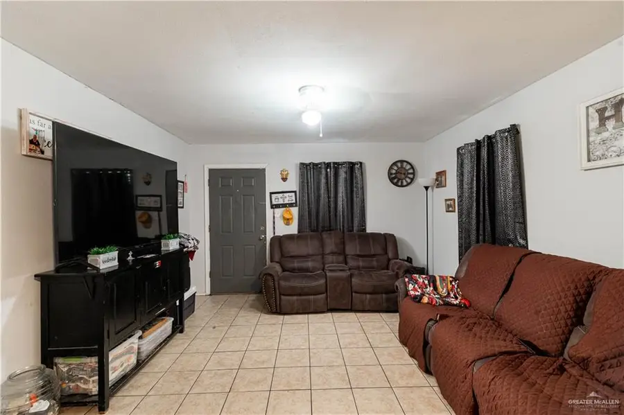 905 N 6th Avenue, Edinburg, TX 78541 - Image #3