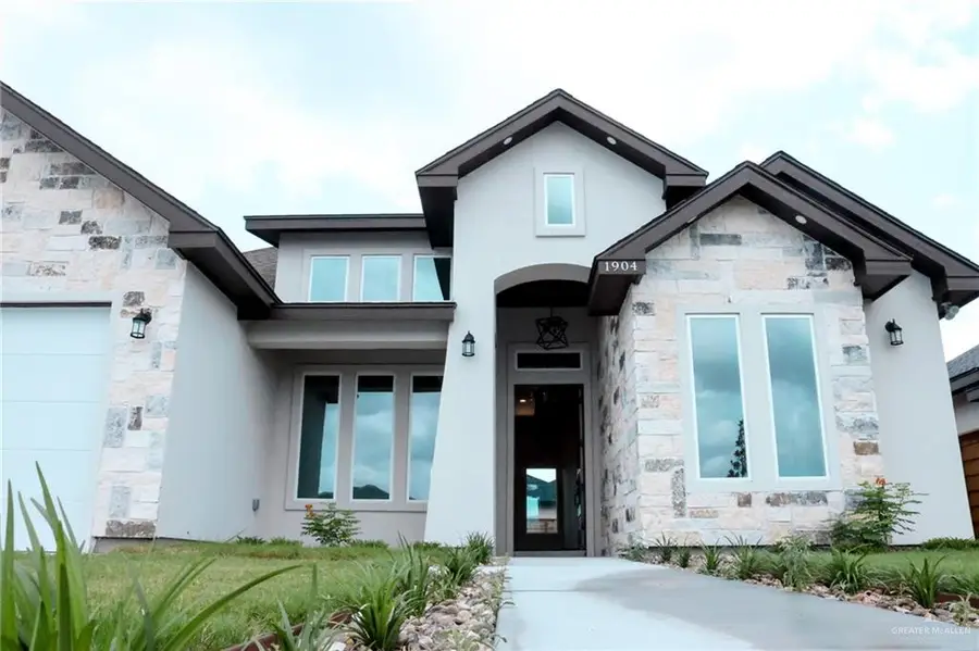1904 Trophy Drive, Edinburg, TX 78542 - Image #2