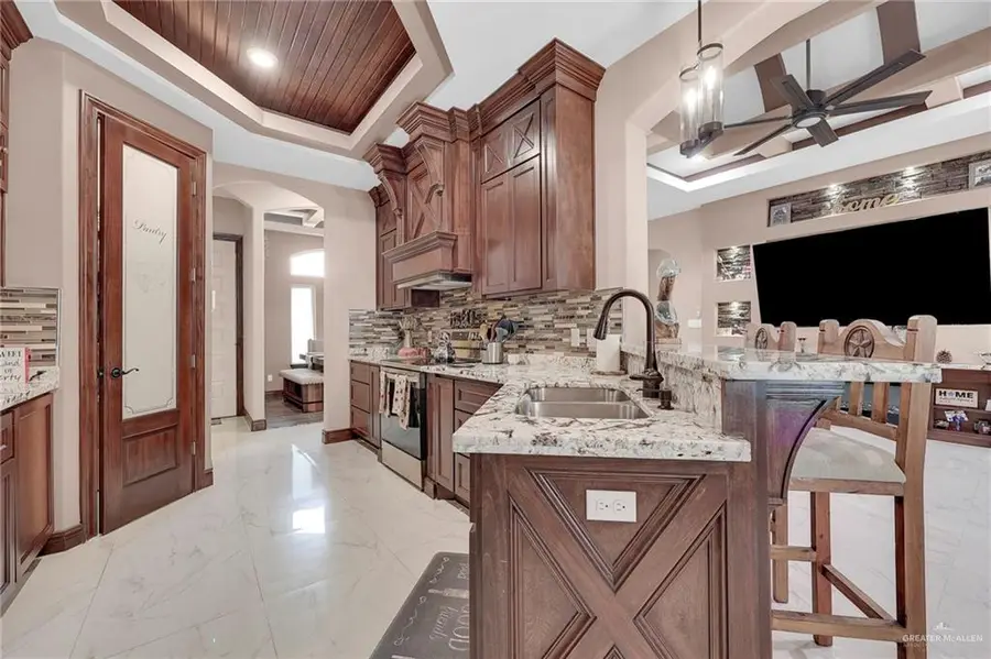 2000 Shelby Street, Mission, TX 78572 - Image #3