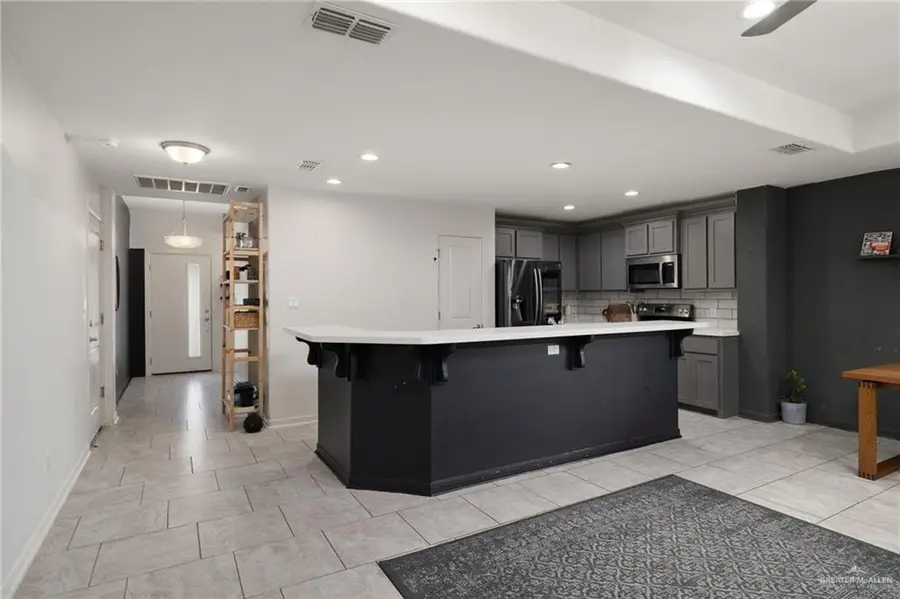 500 S Viento Dorado Street, Mission, TX 78572 - #3