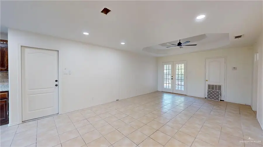 824 Rancho La Joya Street, La Joya, TX 78560 - Image #2