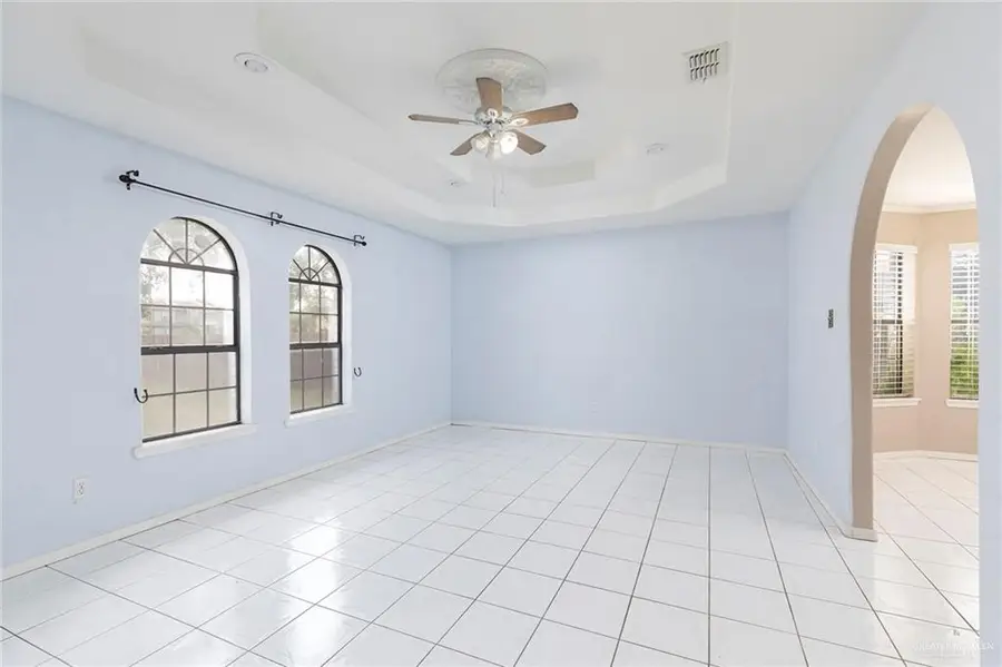 2915 Roselawn Drive, Weslaco, TX 78596 - Image #2
