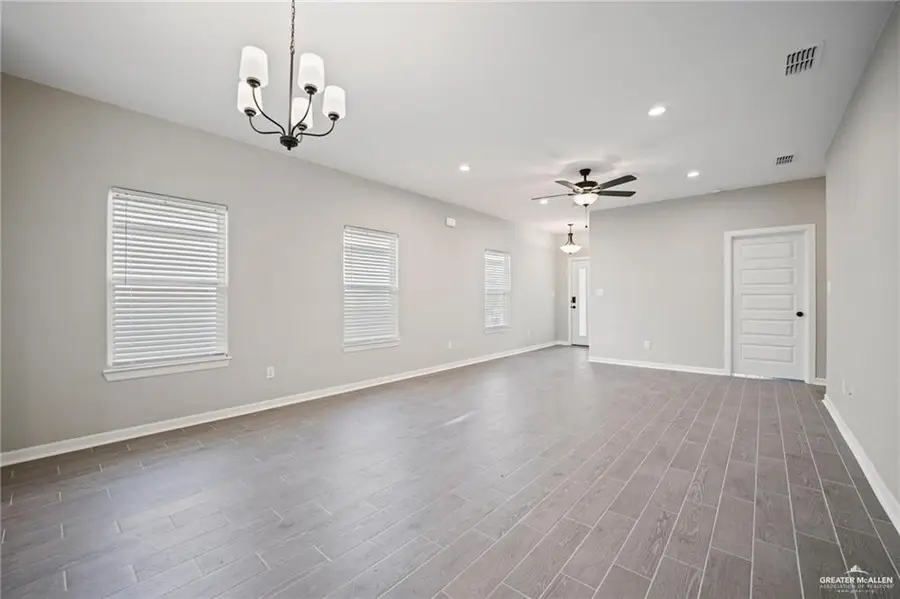 8425 N 35th Street, McAllen, TX 78504 - Image #2