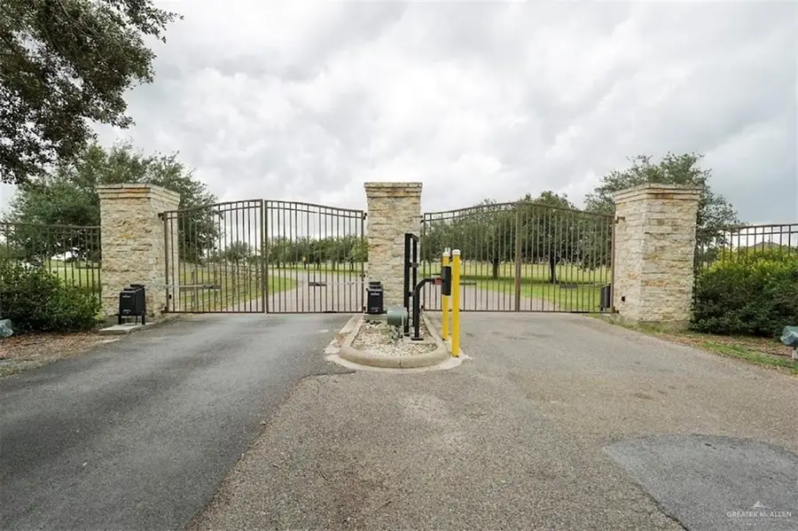 8826 Oak Meadow Street W, Monte Alto, TX 78538 - Image #3