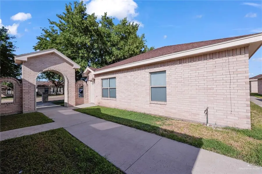 1010 Cedarwood Drive, Rio Grande City, TX 78582 - Image #2