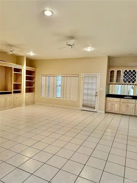 3206 W San Luis Circle, Mission, TX 78573 - #3