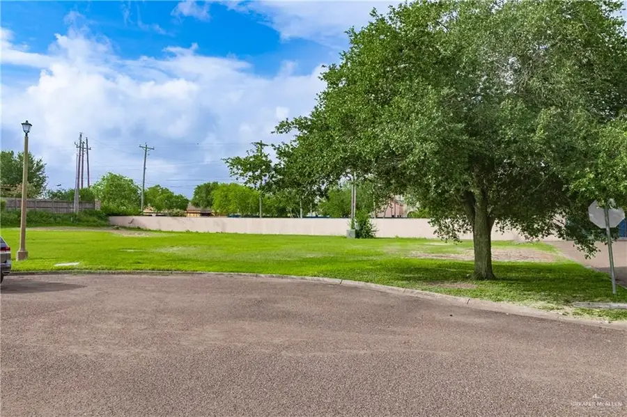 1217 S Toledo Street, Pharr, TX 78577 - #2
