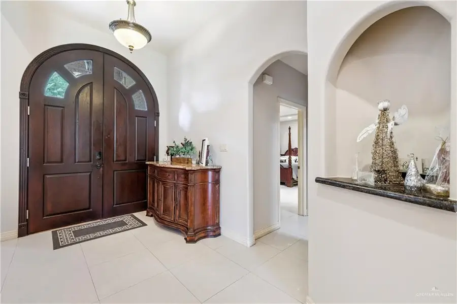 2005 E 28th Street, Mission, TX 78574 - Image #2