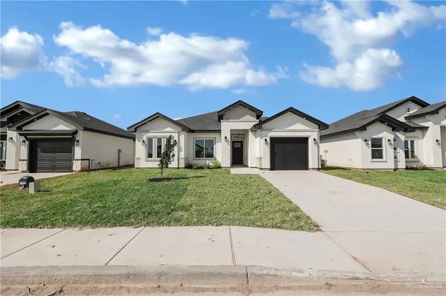 341 Leon Avenue, Elsa, TX 78543 - Image #2