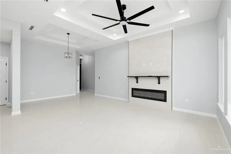 905 Magnolia Street, Mission, TX 78574 - Image #2