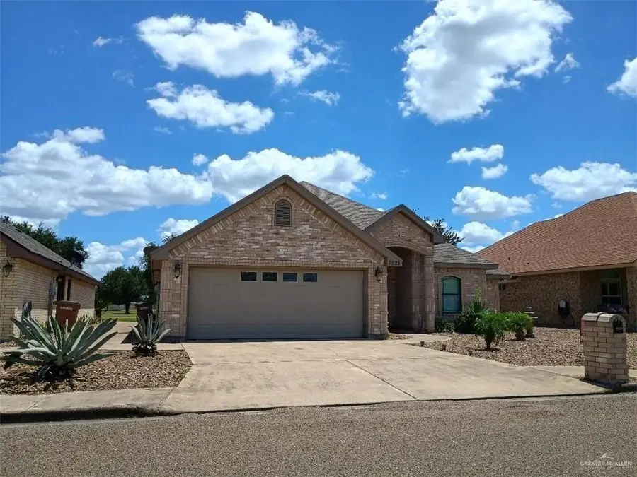 3522 E Country Club Drive E, Edinburg, TX 78542 - Image #2