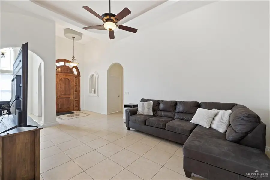 1909 N Gumwood Street, Pharr, TX 78577 - Image #3