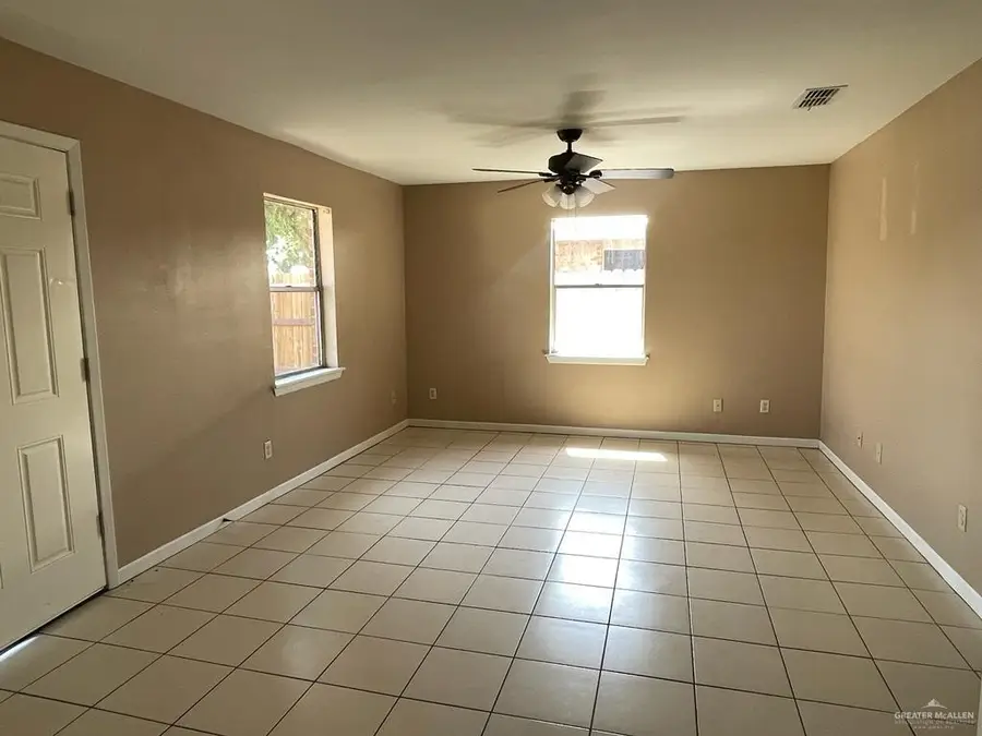 1017 El Recreo Circle, Edinburg, TX 78539 - Image #2