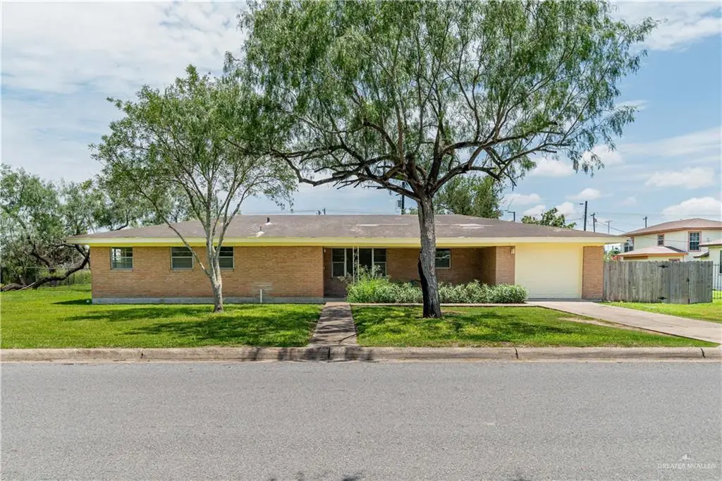 206 E Ricky Crossland Avenue, Elsa, TX 78543 - Image #1