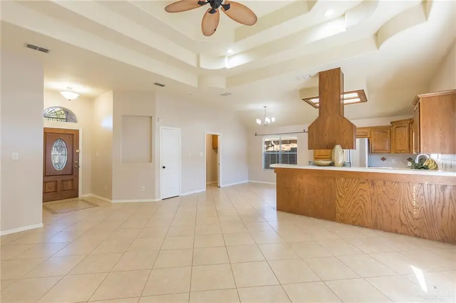 3509 Loyola Avenue, McAllen, TX 78504 - #3