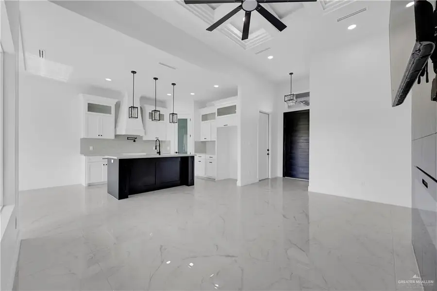 5809 N Playa Del Sol Street, Edinburg, TX 78542 - Image #3