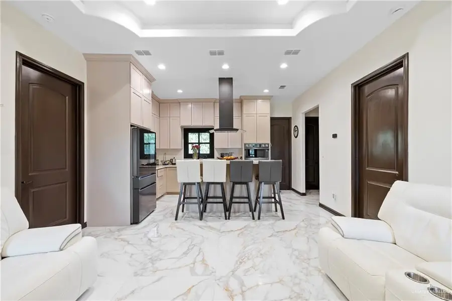 117 Park Lane E, Harlingen, TX 78552 - Image #3